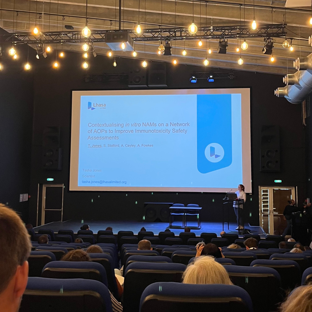 Female presenting short orals session at Eurotox